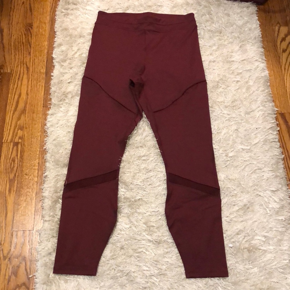 Fabletics 7/8 high waisted leggings